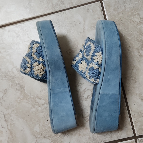 Jeffrey Campbell Mix Up crochet platform slide sandals - Picture 4 of 5